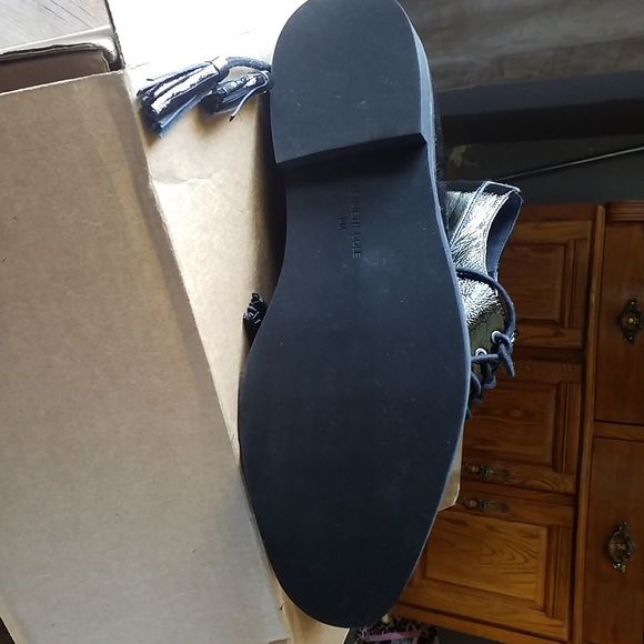 Kenneth Cole New York Oxford NWOT - Picture 4 of 4